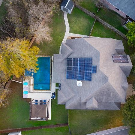 Stunning Family Home With Pool & Hot Tub - Sleeps 17 普弗拉热维尔 外观 照片